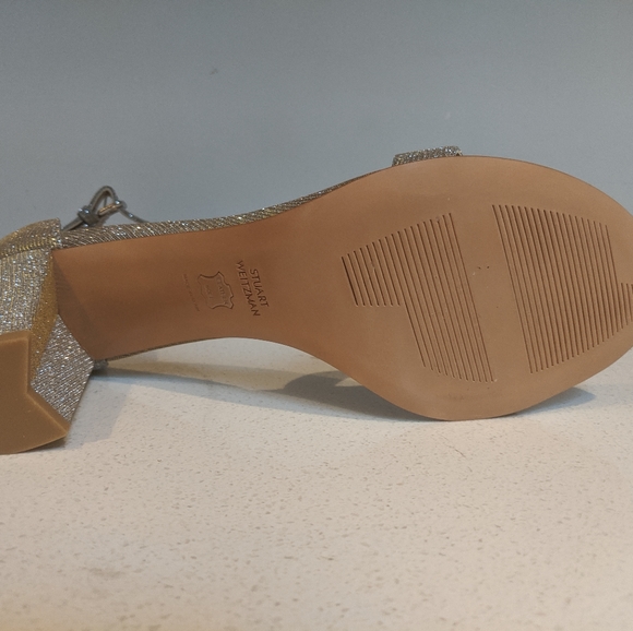 Stuart Weitzman nearly nude heels